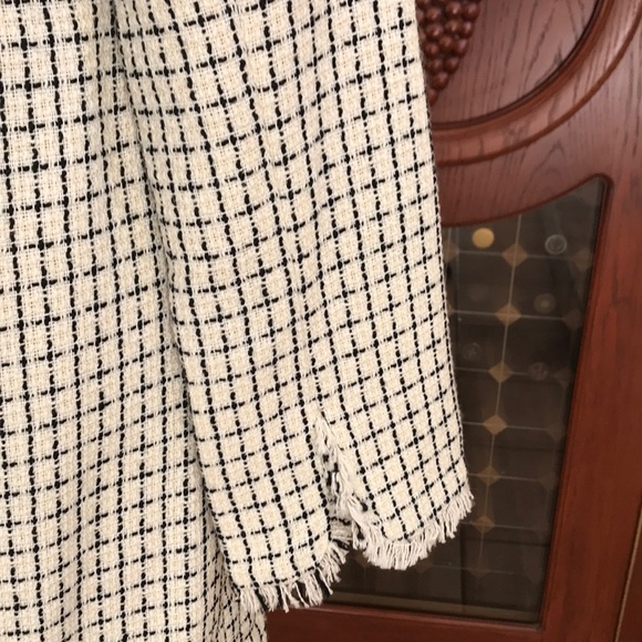 Elie Tahari Coat NWT - Picture 7 of 8